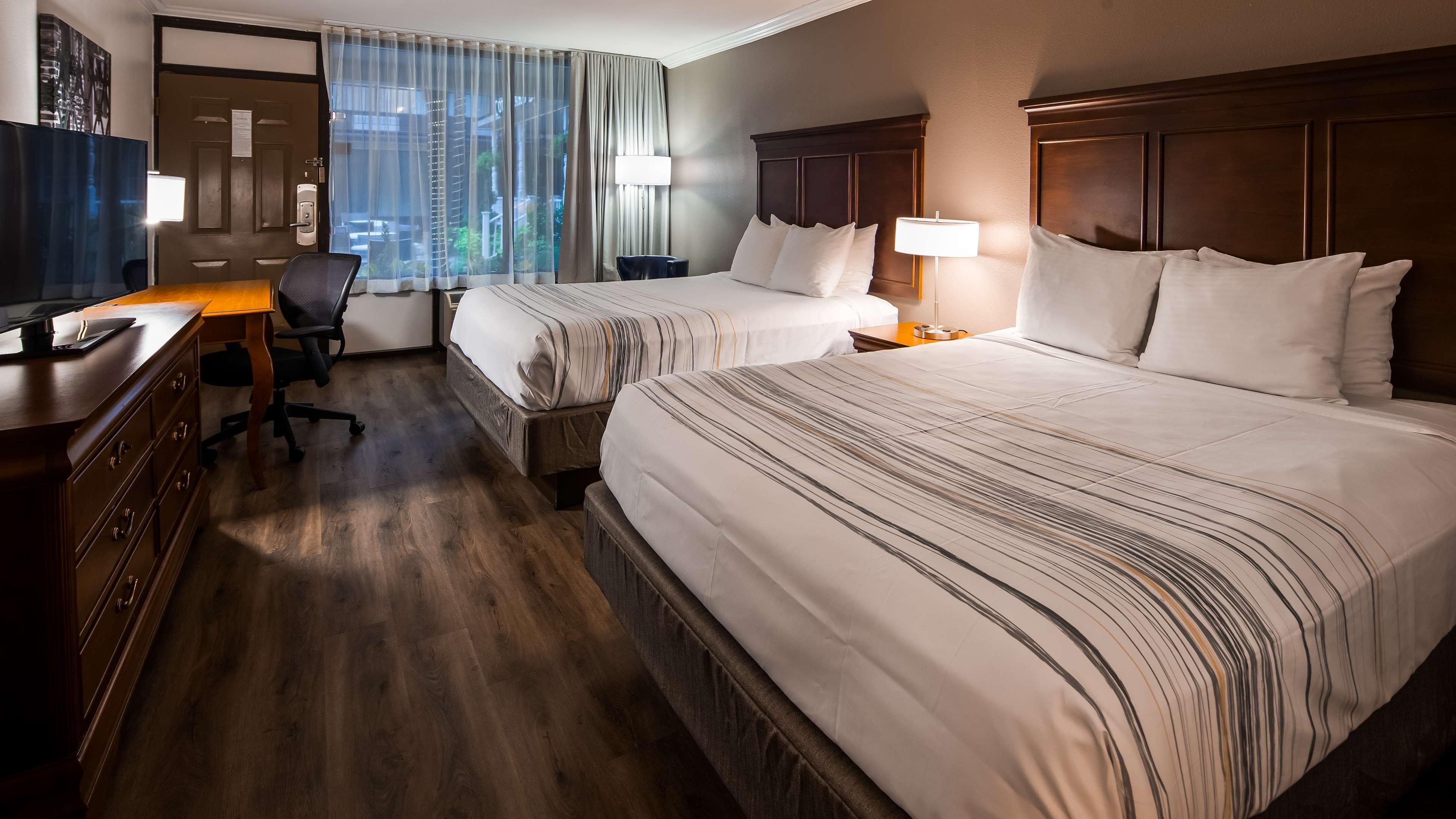 Best Western Plus Westbank Harvey Buitenkant foto