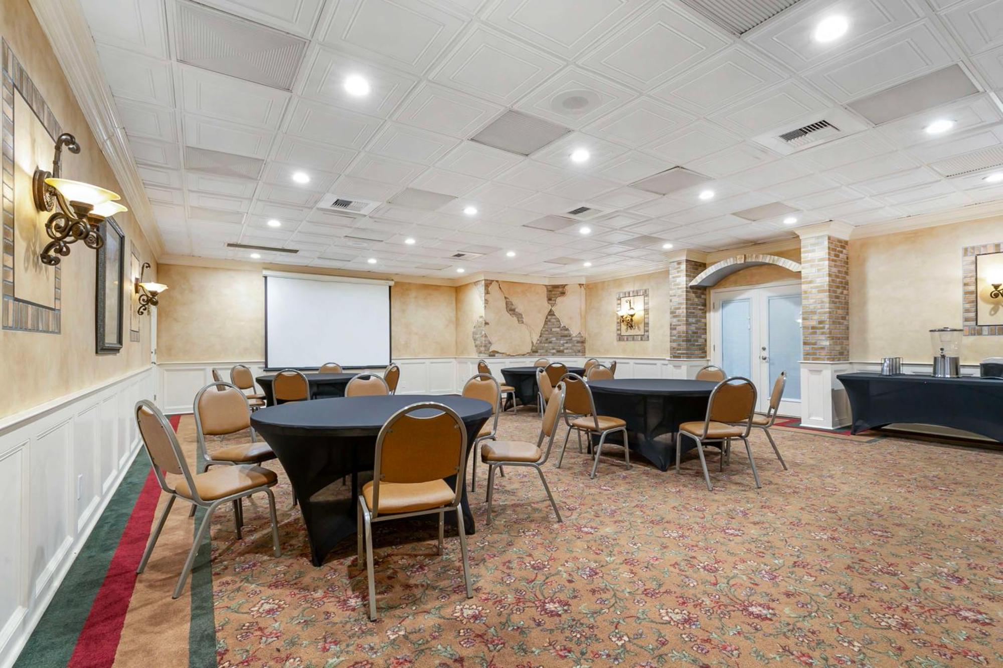Best Western Plus Westbank Harvey Buitenkant foto