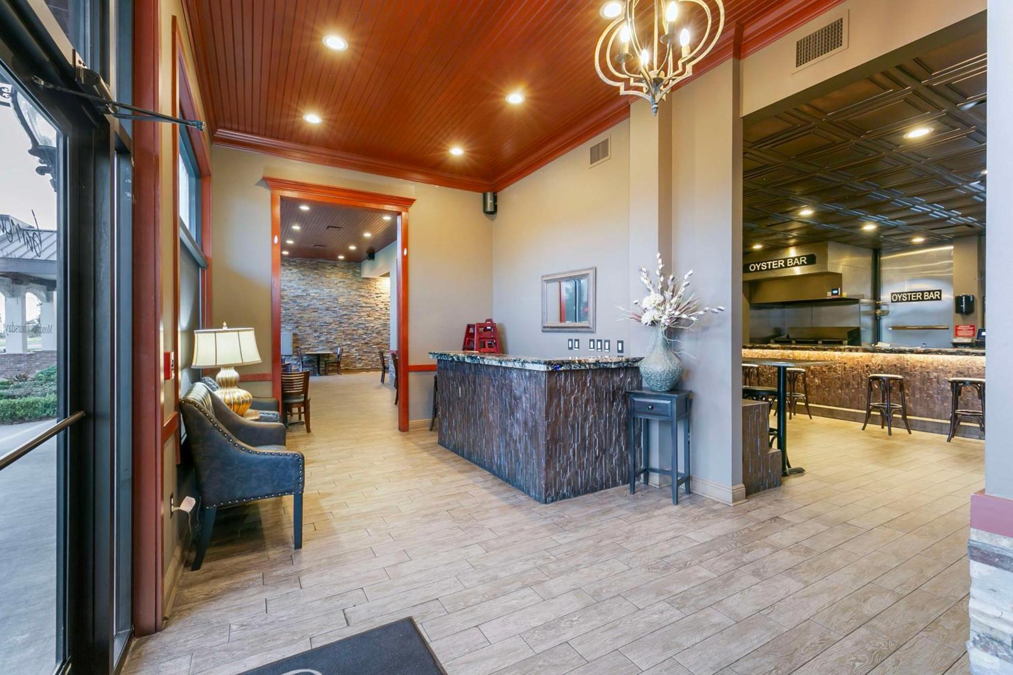 Best Western Plus Westbank Harvey Buitenkant foto