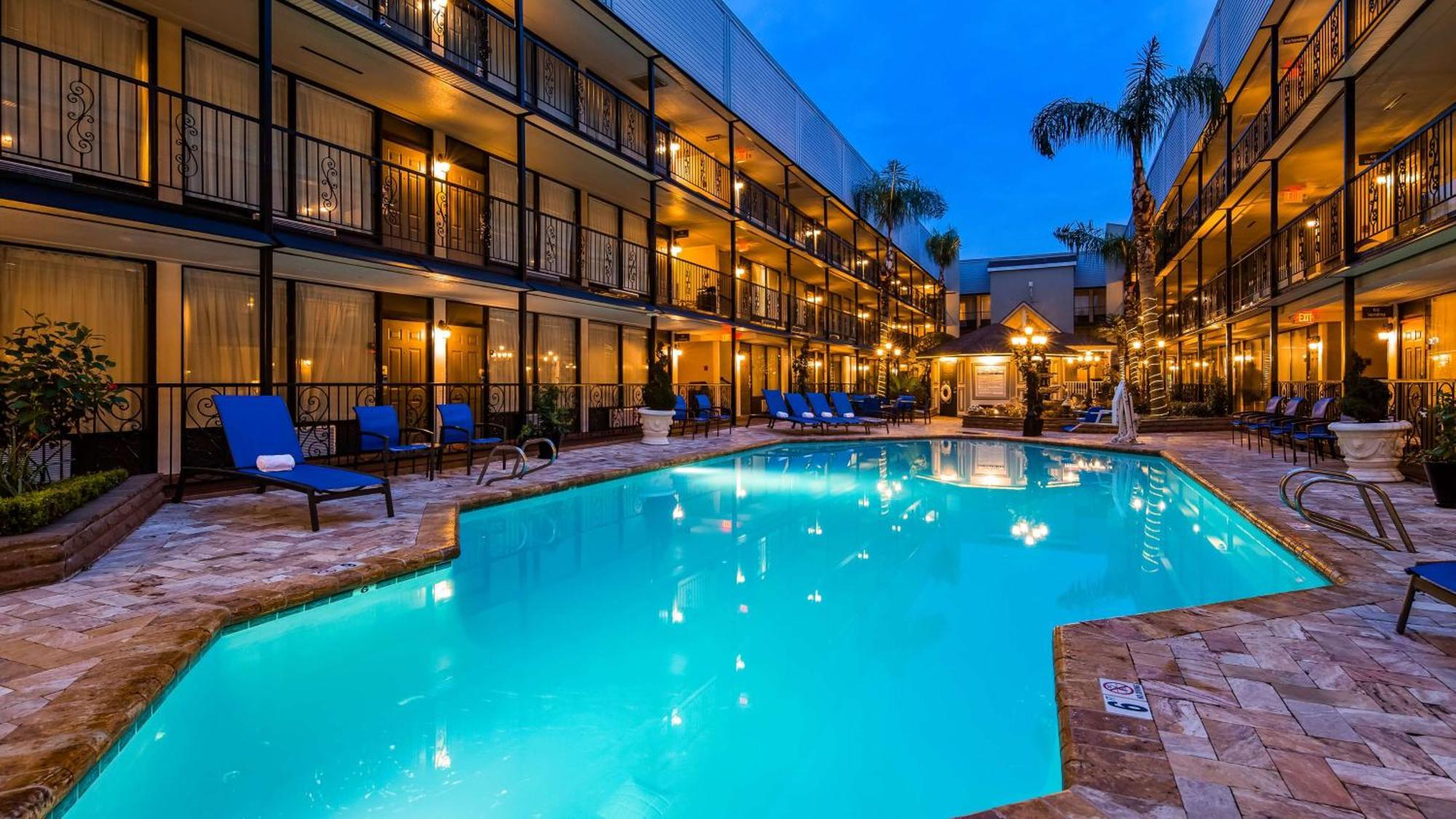 Best Western Plus Westbank Harvey Buitenkant foto
